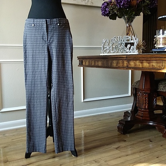 Comfort Fit Navy Blue And Tan Slim Leg Pant By Rafaella. Size 6 - Picture 7 of 17